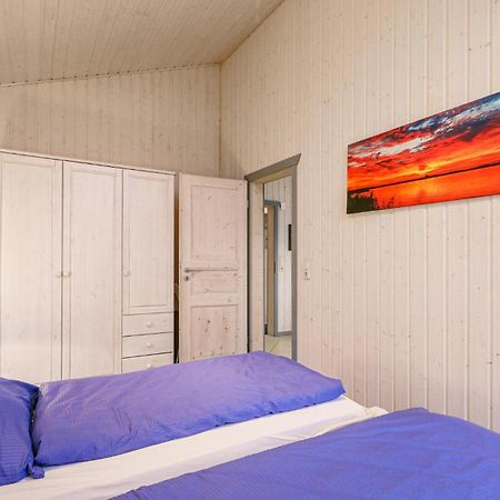Nice Home In Rechlin With Sauna Extérieur photo